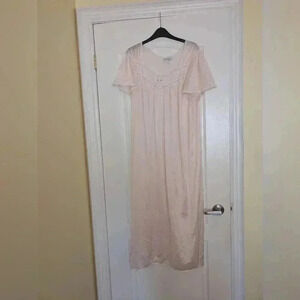 Vintage  pale pink french maid size large nightie